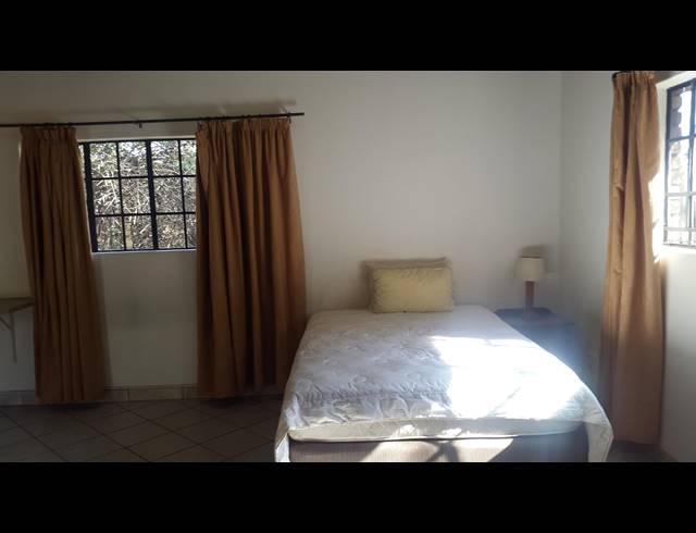 1 BEDROOM BUNGALOW TO LET IN WILLOW ACRES